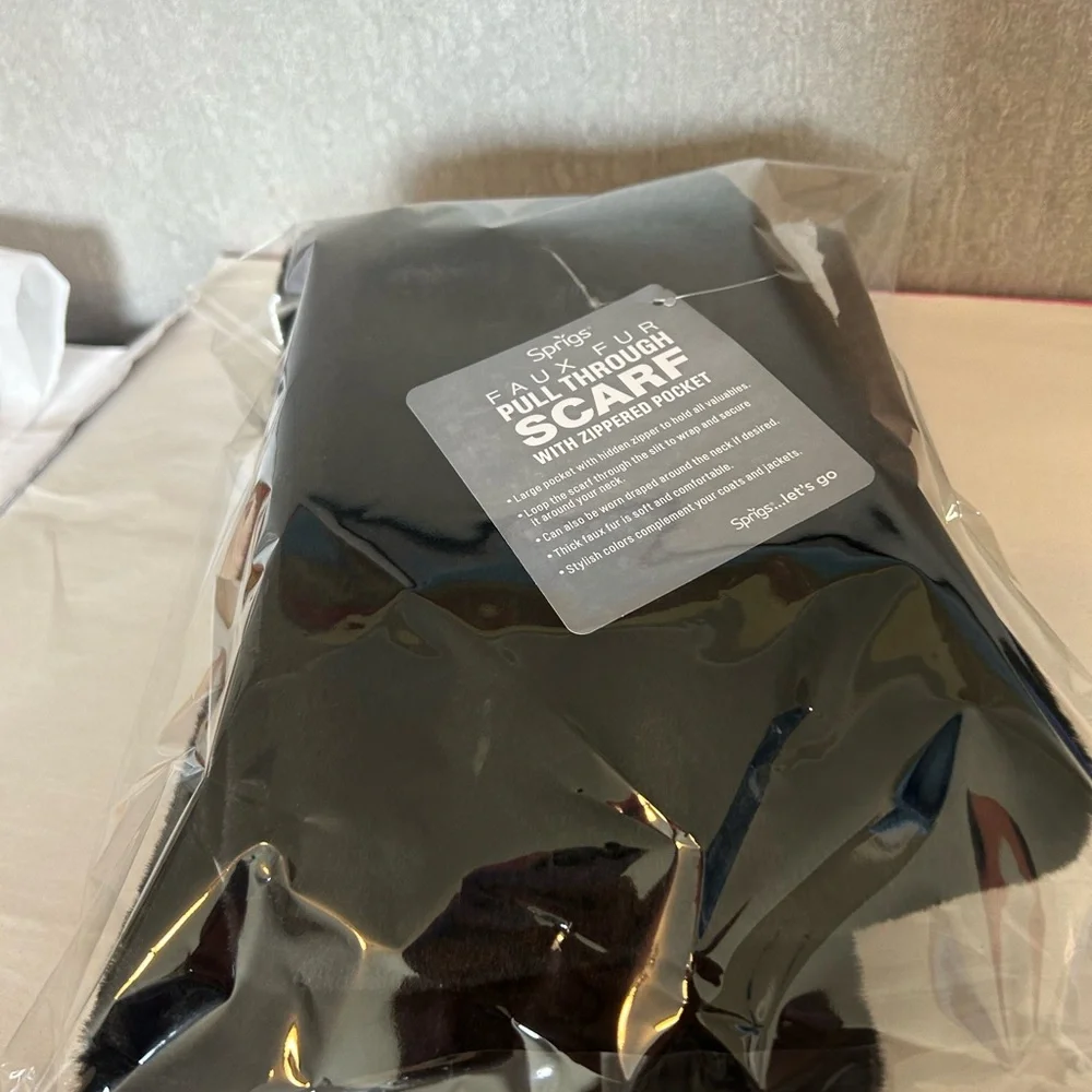 Elegant Black Scarf NWT - Picture 11 of 11